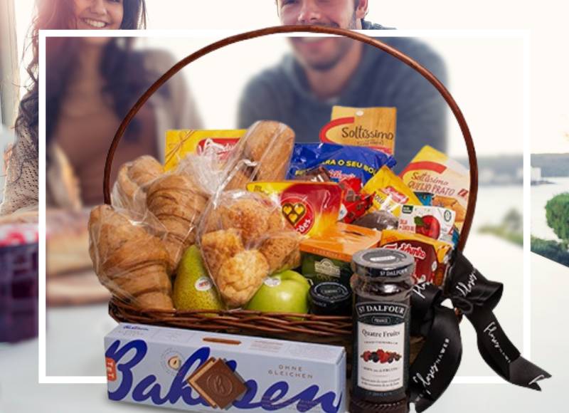 Breakfast Baskets: Start the Day with Flavor and Affection