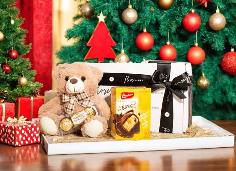 Bear Hug: An Irresistible Treat for an Unforgettable Christmas